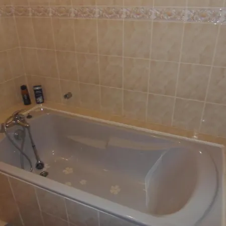 Vakantiehuis Maison 3 Avec Salle D'eau, Piscine Royan