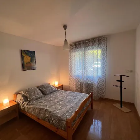 Maison 3 Avec Salle D'eau, Piscine Royan