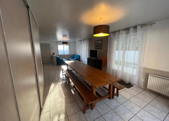 Holiday home Maison 3 Avec Salle D'eau, Piscine